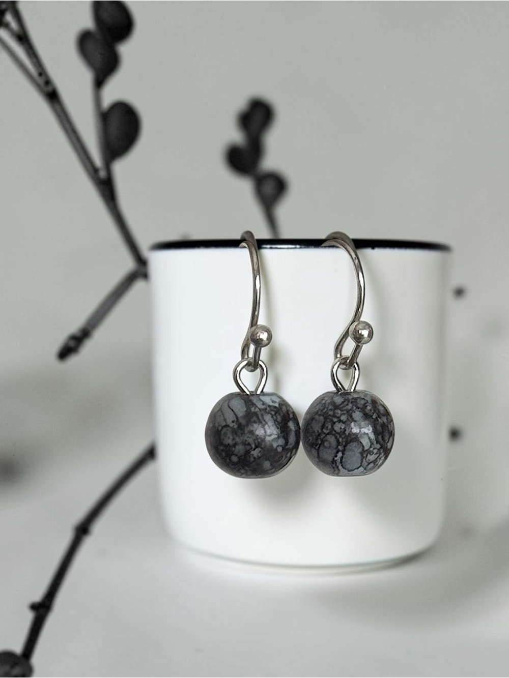 5 For $25💫Black Marbled Snowflake Glass Bead Drop Earrings Dangles